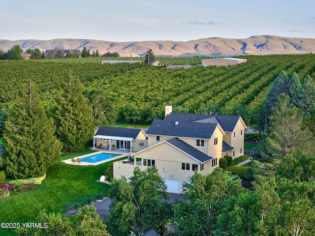 1011 N 79th Ave, Yakima, WA 98908 - view of subject property featuring a mountainous background, extensive farmland, and a pool