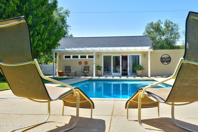 1011 N 79th Ave, Yakima, WA 98908 - view of pool featuring a storage structure, an outbuilding, and a patio area