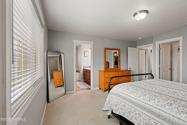 212 Golding St, Moxee, WA 98936 - bedroom featuring light carpet, ensuite bath, and a closet