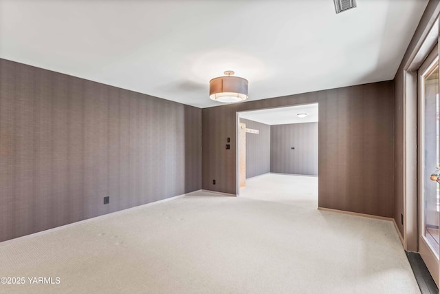 5902 Glacier Way, Yakima, WA 98908 - unfurnished room featuring light carpet