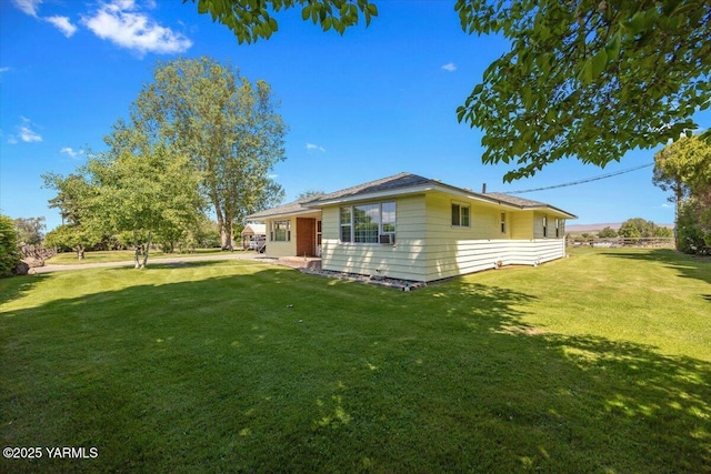 3700 Sheller Rd, Sunnyside, WA 98944 - back of house with a yard