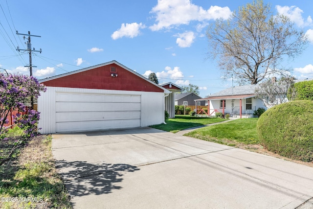 view of detached garage