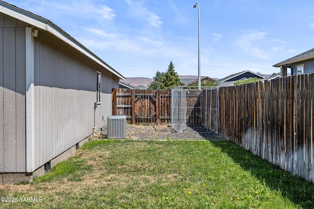710 Columbus Ave, Moxee, WA 98936 - view of fenced backyard