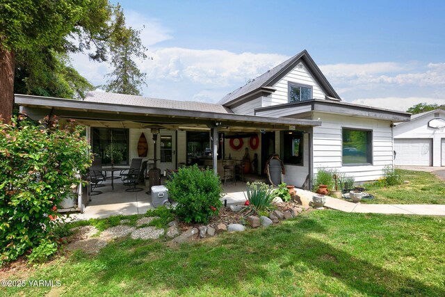 310 Sage Trail Rd, Yakima, WA 98901 - view of front of house featuring a front yard, a patio, and a ceiling fan