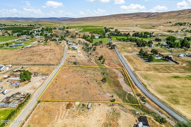 1335 Gibson Rd, Selah, WA 98942