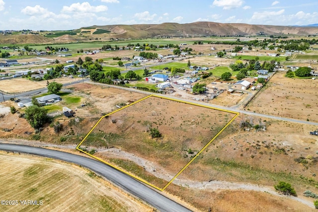 1335 Gibson Rd, Selah, WA 98942
