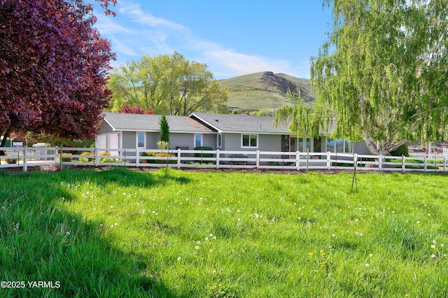 851 E Selah Rd, Yakima, WA 98901 - view of yard