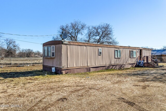 100 Gordon Ln, Wapato, WA 98951 - photo 3