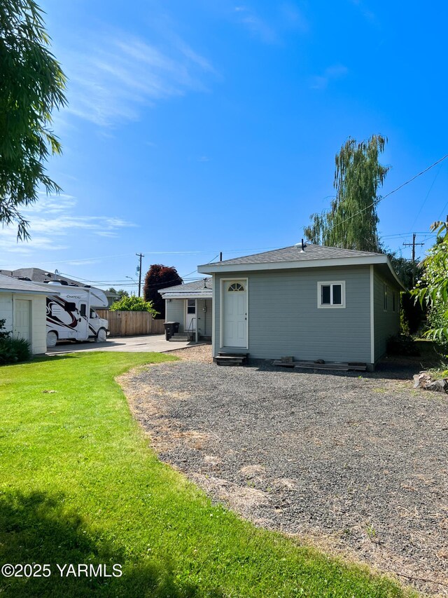 63 W Mead Ave, Yakima, WA 98902 - view of rear view of house