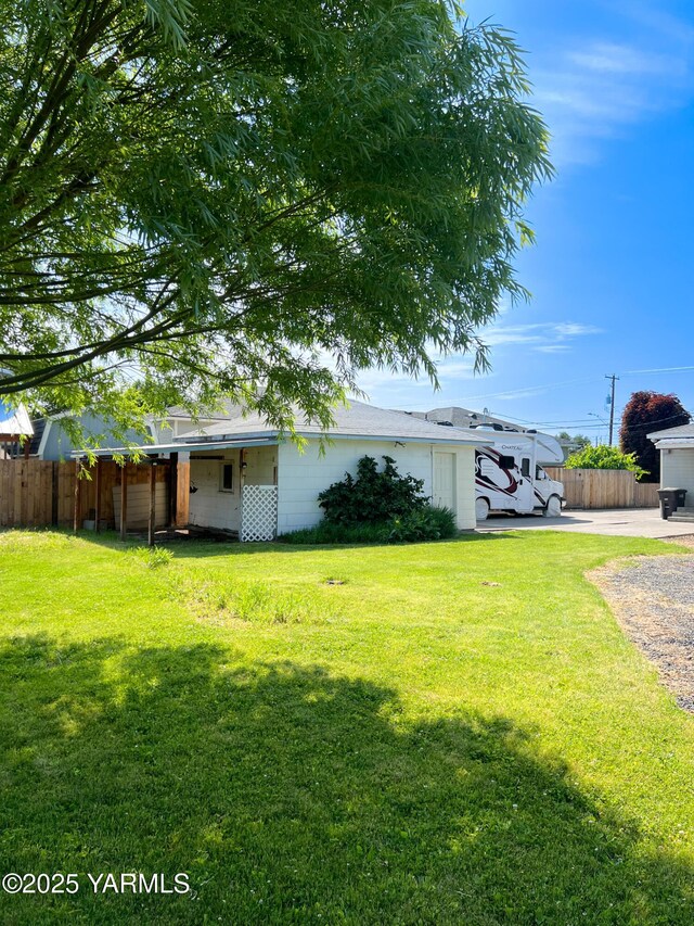 63 W Mead Ave, Yakima, WA 98902 - view of yard
