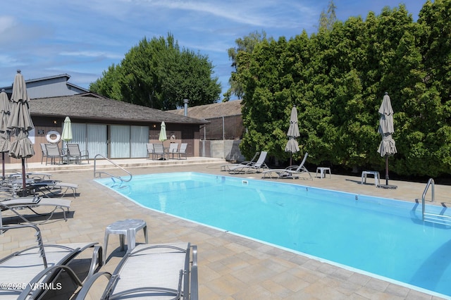3 Burning Tree Dr Unit 3, Yakima, WA 98902 - community pool with a patio