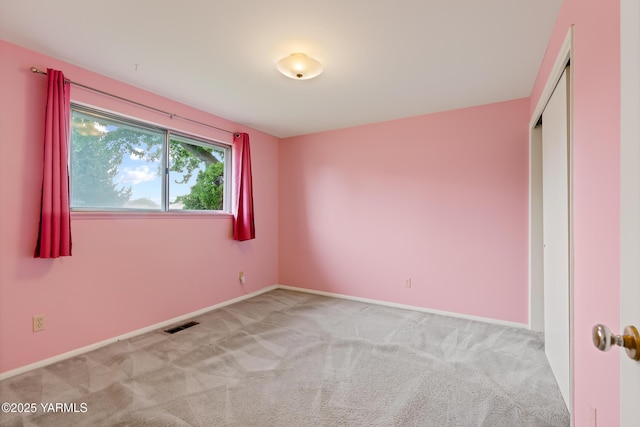 4905 Glenside Ct, Yakima, WA 98908 - unfurnished bedroom with carpet flooring, baseboards, and a closet