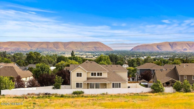 815 Trout Lake Ct, Yakima, WA 98901 - view of mountain background featuring nearby suburban area
