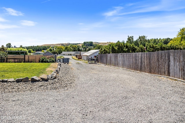 3485 Selah Loop Rd, Selah, WA 98942 - view of dirt / gravel driveway featuring a gated entry