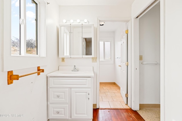 1555 W Tieton Rd, Tieton, WA 98947 - bathroom featuring vanity and baseboards
