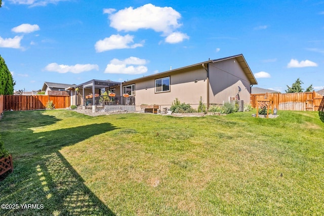 602 N 57th Ave, Yakima, WA 98901 - back of property featuring a fenced backyard