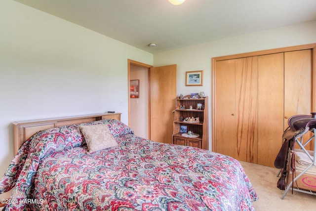 131 Latigo Ln, Yakima, WA 98901 - carpeted bedroom featuring a closet
