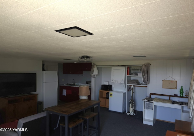 13520 Fisk Rd, Yakima, WA 98908 - kitchen featuring freestanding refrigerator and dark colored carpet
