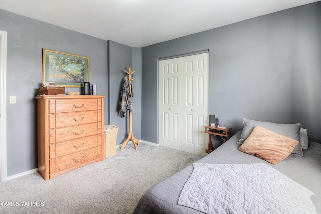 1008 S 90th Ave, Yakima, WA 98908 - carpeted bedroom featuring a closet and baseboards
