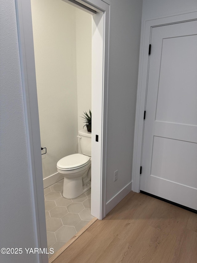 202 E Ian Ave, Ellensburg, WA 98926 - bathroom featuring wood finished floors and toilet