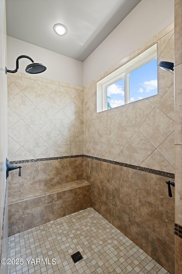 7506 Lyons Ln, Yakima, WA 98903 - full bathroom featuring tiled shower