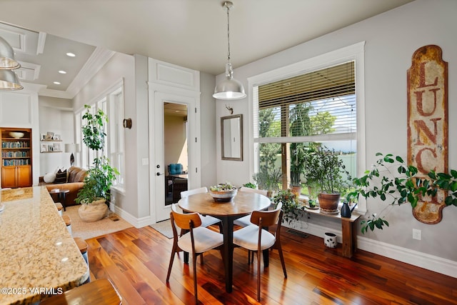 7506 Lyons Ln, Yakima, WA 98903 - dining area with light wood-style floors, baseboards, recessed lighting, and crown molding