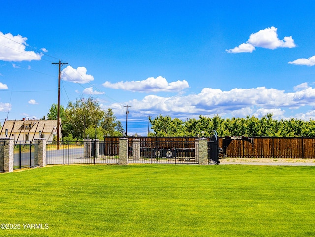 175001 W King Tull Rd, Grandview, WA 98930 - view of yard