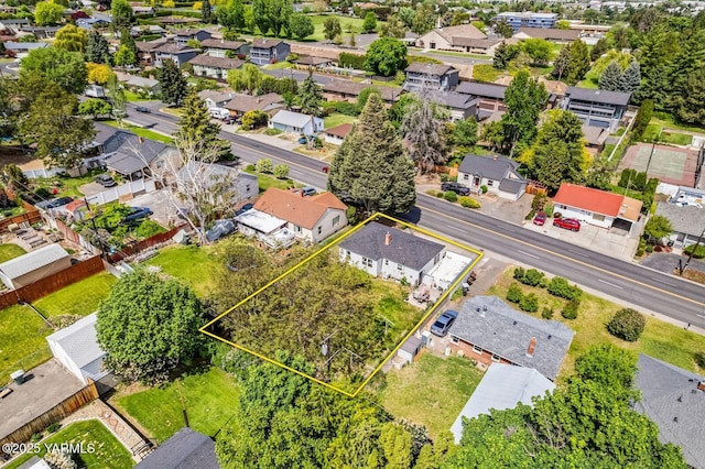 3212 W Lincoln Ave, Yakima, WA 98902 - aerial perspective of suburban area featuring property parcel outlined