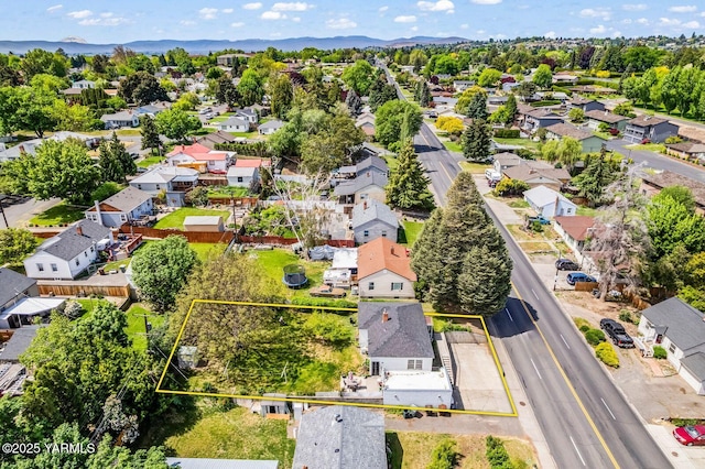 3212 W Lincoln Ave, Yakima, WA 98902 - aerial perspective of suburban area with property parcel outlined