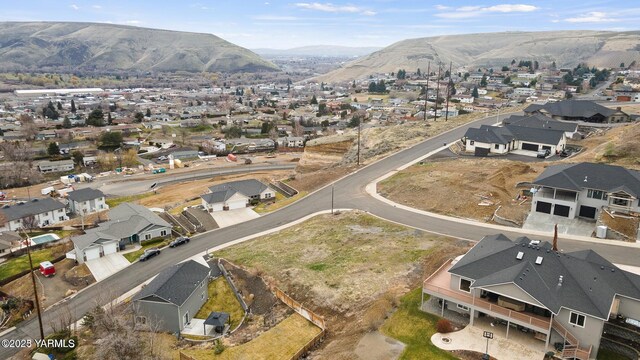 110 S 10th St, Selah, WA 98942 - photo 5
