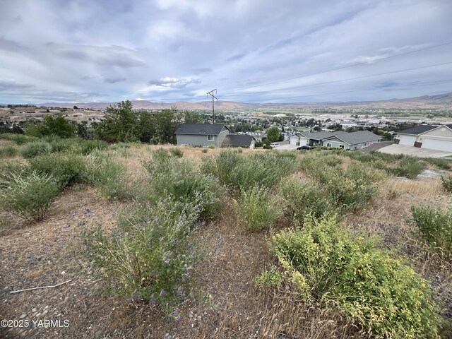 110 S 10th St, Selah, WA 98942 - photo 15