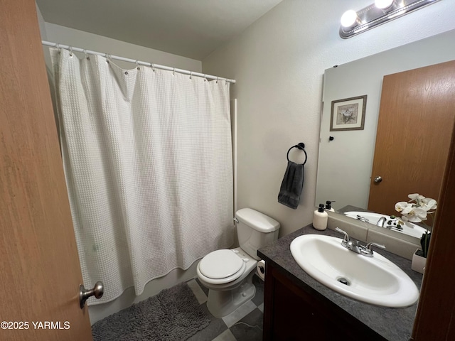 1215 Vineyard Dr, Tieton, WA 98947 - bathroom featuring vanity and shower / tub combo