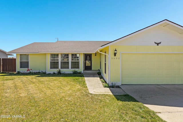 5602 Mount Clemens Way, Yakima, WA 98901 - ranch-style home featuring concrete driveway and an attached garage