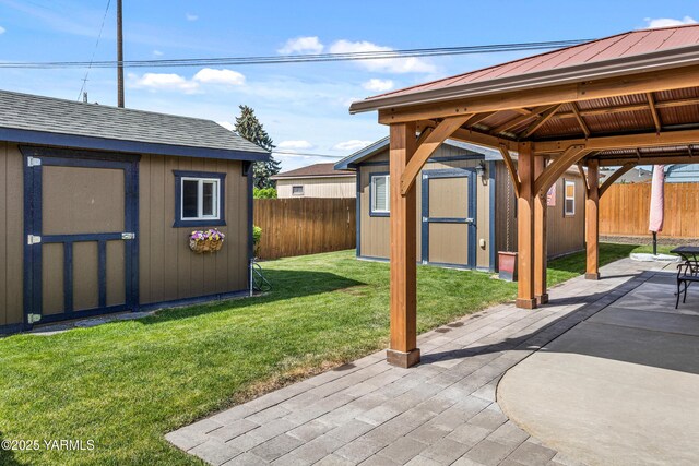 5910 W Lincoln Ave Unit 36, Yakima, WA 98908 - view of patio with a gazebo