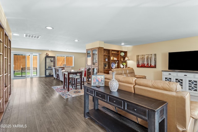 5910 W Lincoln Ave Unit 36, Yakima, WA 98908 - living room with dark wood-style floors and recessed lighting