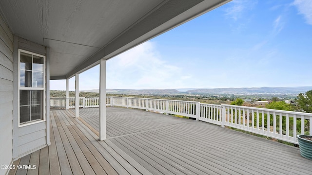 40 Vista Verde Dr, Yakima, WA 98901 - wooden deck with a mountain view