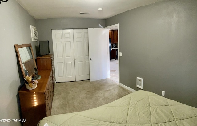 106 S G St, Toppenish, WA 98948 - carpeted bedroom with a closet