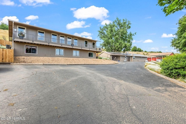 14661 Wide Hollow Rd, Yakima, WA 98908 - view of multi unit property