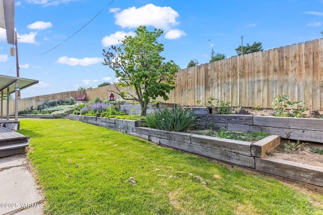 14661 Wide Hollow Rd, Yakima, WA 98908 - view of yard featuring a vegetable garden