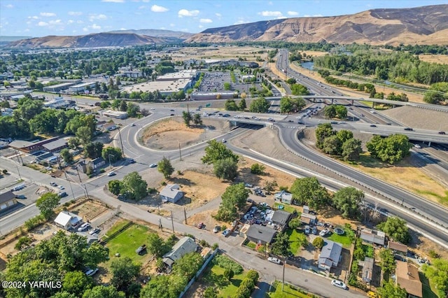 1203 E Chestnut Ave, Yakima, WA 98901 - drone / aerial view featuring a mountain view