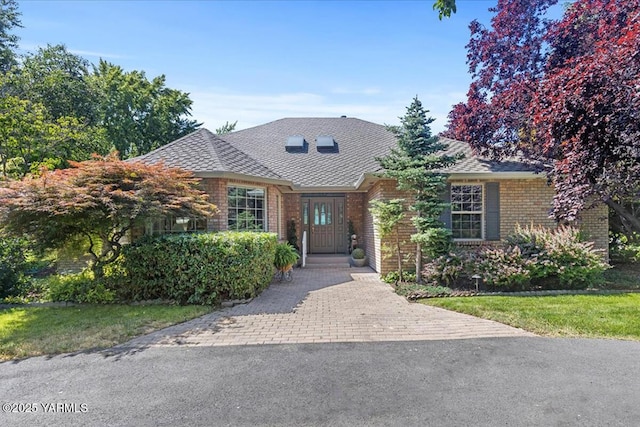 621 Friedline Rd, Yakima, WA 98908 - view of front facade featuring brick siding