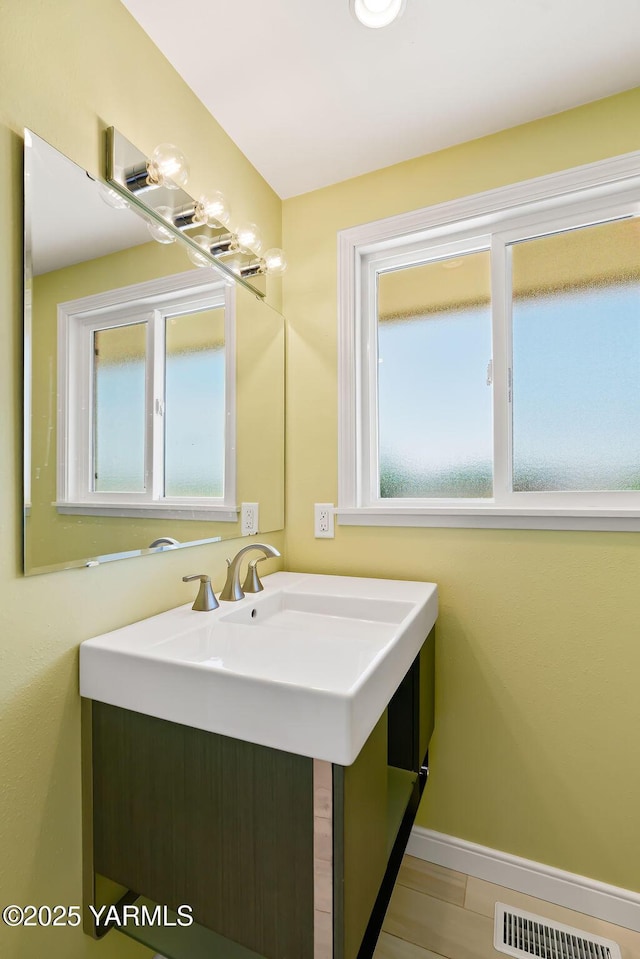 5310 W Lincoln Ave, Yakima, WA 98908 - bathroom with vanity and baseboards