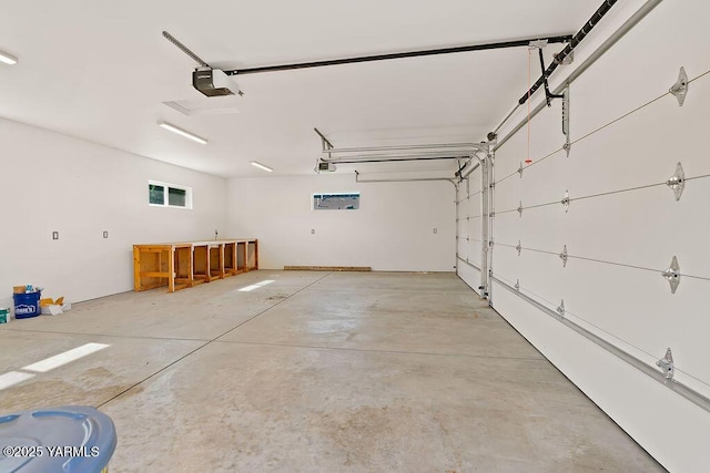 5310 W Lincoln Ave, Yakima, WA 98908 - garage featuring a garage door opener