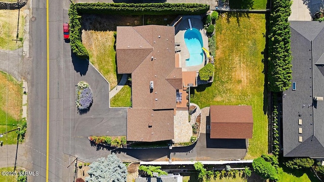 5310 W Lincoln Ave, Yakima, WA 98908 - bird's eye view of a pool