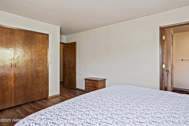 5504 Pear Butte Dr, Yakima, WA 98901 - bedroom featuring dark wood-type flooring and a closet