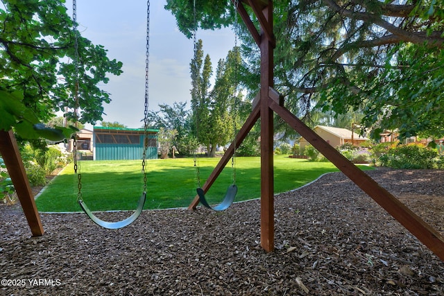 14 N 37th Ave, Yakima, WA 98902 - view of play area with a yard