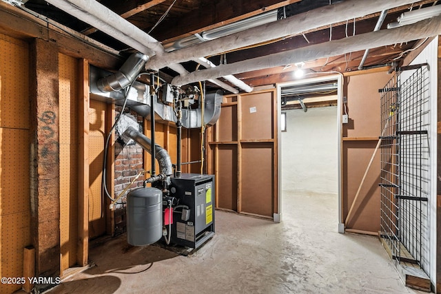 14 N 37th Ave, Yakima, WA 98902 - unfinished below grade area featuring a heating unit