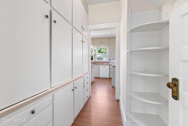 14 N 37th Ave, Yakima, WA 98902 - hall with light wood-type flooring