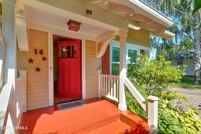 14 N 37th Ave, Yakima, WA 98902 - doorway to property with a porch