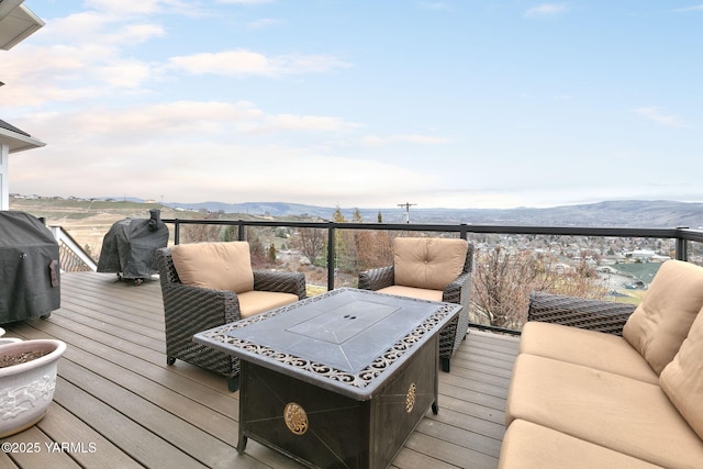 1623 Pleasant Hill Rd, Selah, WA 98942 - wooden terrace with a mountain view and a grill